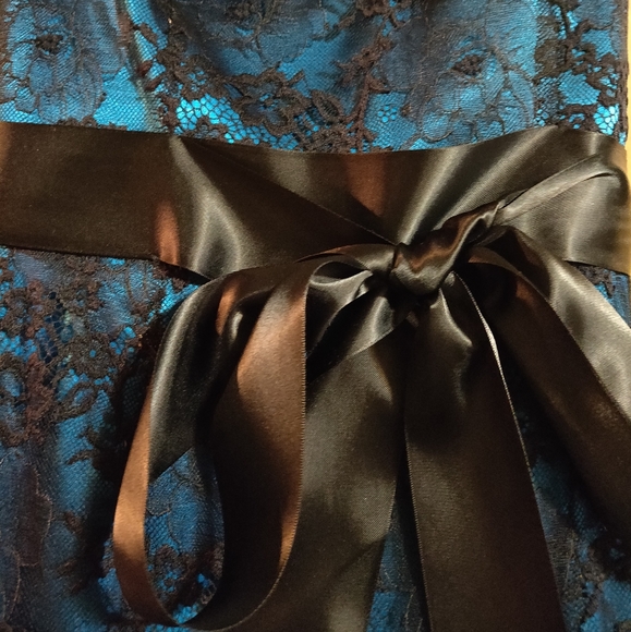 Never worn Flirt by Maggie Sottero prom dress - Picture 4 of 8